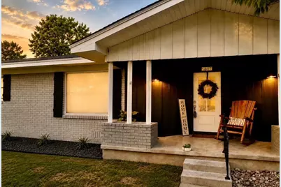 617 Cardinal Drive, Woodway, TX 76712 - Photo 2