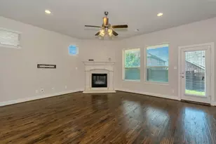 307 Palacio St, Irving, TX 75039 - Photo 4