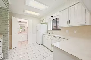 1702 Dickerson Dr, Pantego, TX 76013 - Photo 8