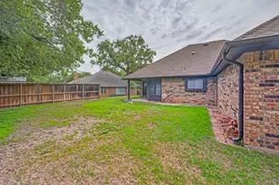 1702 Dickerson Dr, Pantego, TX 76013 - Photo 20