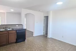 319 Elam Dr, Anna, TX 75409 - Photo 4
