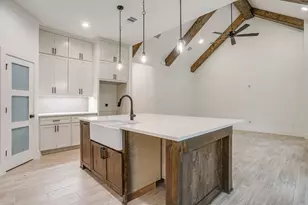 3219 NW 25th St, Fort Worth, TX 76106 - Photo 8