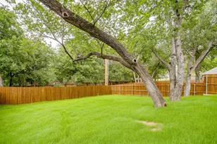 3219 NW 25th St, Fort Worth, TX 76106 - Photo 36