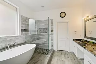 4524 Huntwick Dr, Plano, TX 75024 - Photo 18