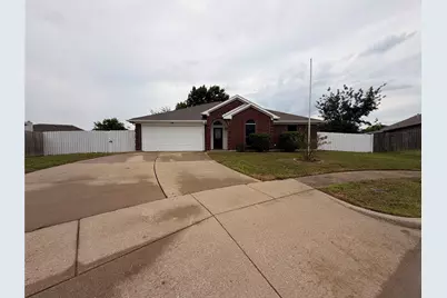 2131 Post Wood Lane, Arlington, TX 76018 - Photo 2