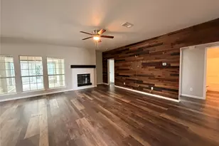 2131 Post Wood Ln, Arlington, TX 76018 - Photo 4
