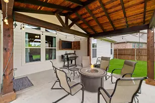 1020 Crest Breeze Dr, Fort Worth, TX 76052 - Photo 34