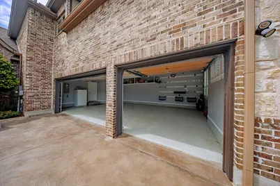 4653 Bronco Boulevard, Carrollton, TX 75010 - Photo 32