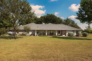 3840 Blackchamp Rd, Midlothian, TX 76065 - Photo 2