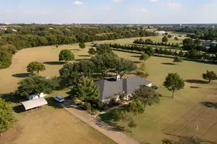 3840 Blackchamp Rd, Midlothian, TX 76065 - Photo 2