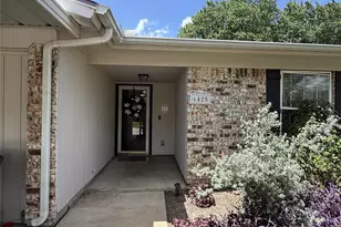 6425 Old Mill Cir, Watauga, TX 76148 - Photo 6