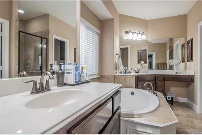 2440 Kingsgate Drive, Little Elm, TX 75068 - Photo 10