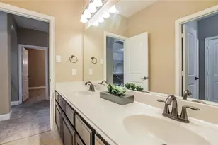 2440 Kingsgate Dr, Little Elm, TX 75068 - Photo 14