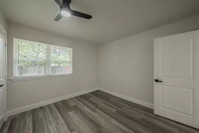 828 Glenda Drive, Bedford, TX 76022 - Photo 16