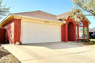 7006 Pickford Ct, Arlington, TX 76001 - Photo 2