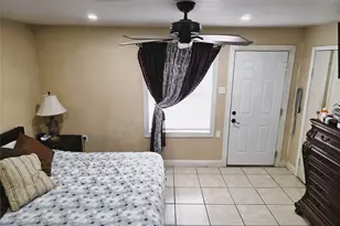 13973 Bee St, Farmers Branch, TX 75234 - Photo 16