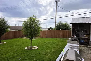 13973 Bee St, Farmers Branch, TX 75234 - Photo 34