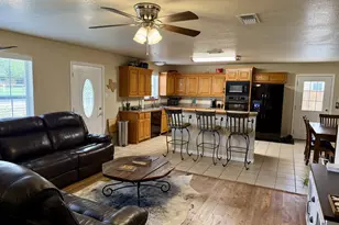 606 S Hubbard St, Alvord, TX 76225 - Photo 16