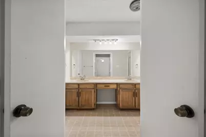 5903 Spring Hill Court, Arlington, TX 76016 - Photo 14