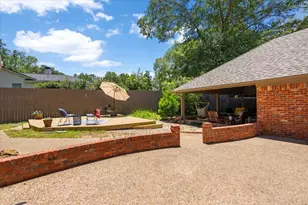 5911 Foxcroft Rd, Tyler, TX 75703 - Photo 36