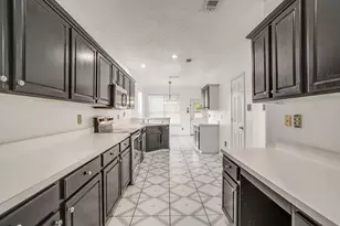 8601 Garden Springs Dr, Fort Worth, TX 76123 - Photo 8
