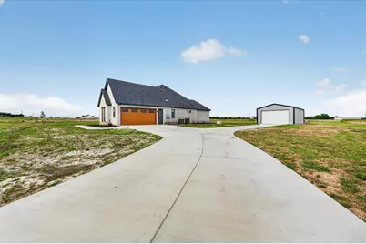 12262 Fm 1384, Justin, TX 76247 - Photo 10