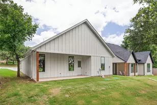 1010 Mustang Trail, Granbury, TX 76049 - Photo 32