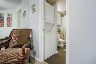 2300 Bamboo Dr, Arlington, TX 76006 - Photo 12