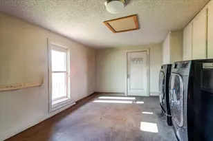 2105 Indian Creek Rd, Mineral Wells, TX 76067 - Photo 6