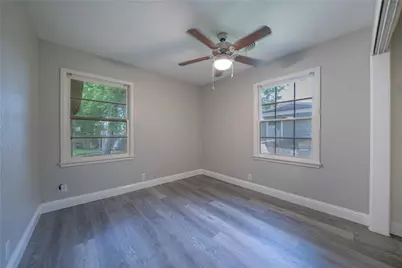 1209 E Lovers Lane, Arlington, TX 76010 - Photo 24