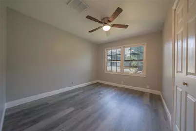 1209 E Lovers Lane, Arlington, TX 76010 - Photo 16