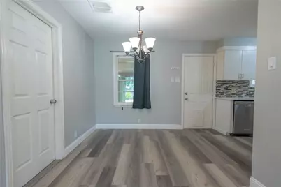 1209 E Lovers Lane, Arlington, TX 76010 - Photo 10