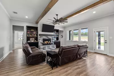204 Zebrastone Way, Poolville, TX 76487 - Photo 8