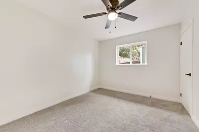 1032 Pleasant Valley Lane, Arlington, TX 76015 - Photo 14