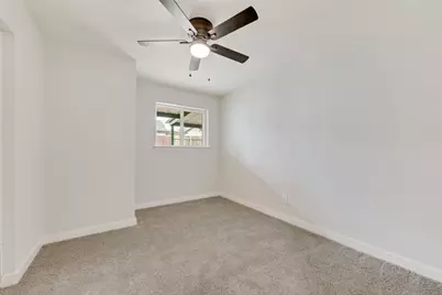 1032 Pleasant Valley Lane, Arlington, TX 76015 - Photo 12