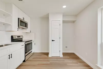 1032 Pleasant Valley Lane, Arlington, TX 76015 - Photo 8