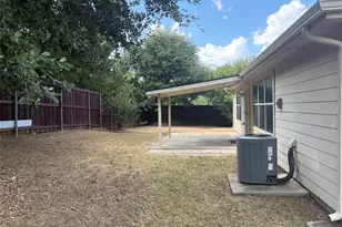 1803 Sea Gull Dr, Dallas, TX 75051 - Photo 18