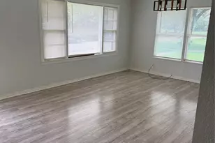 913 Hubert St, Waco, TX 76704 - Photo 4