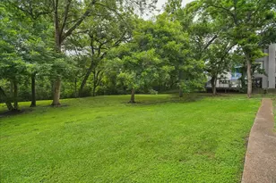7660 Skillman St, Dallas, TX 75231 - Photo 2