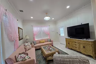 401 E Chestnut St, Denison, TX 75021 - Photo 2