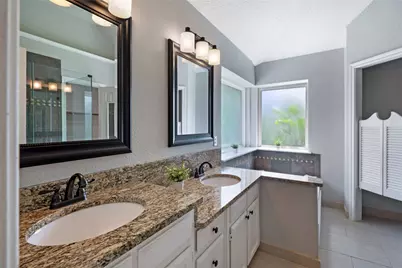 1803 Hunters Ridge Drive, Grapevine, TX 76051 - Photo 24