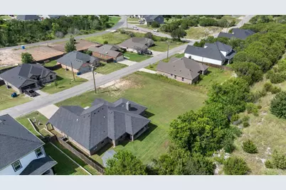 2123 Christine Drive, Granbury, TX 76048 - Photo 38