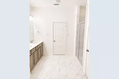 2825 Stanley Avenue, Fort Worth, TX 76110 - Photo 8