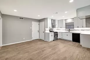 1422 Flamingo Ln, Garland, TX 75042 - Photo 6