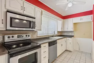 213 Bowie Ln, Hewitt, TX 76643 - Photo 10