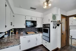 605 W Third St, Maypearl, TX 76064 - Photo 14