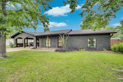 605 W 3rd Street, Maypearl, TX 76064 - Photo 1