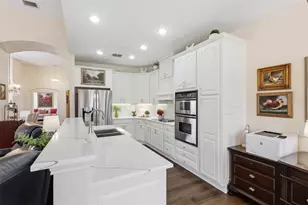 9825 Spire Ln, Plano, TX 75025 - Photo 10