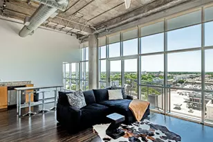 1001 Belleview St, Dallas, TX 75215 - Photo 1