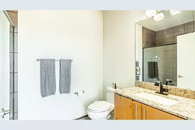 1001 Belleview Street #1002, Dallas, TX 75215 - Photo 12